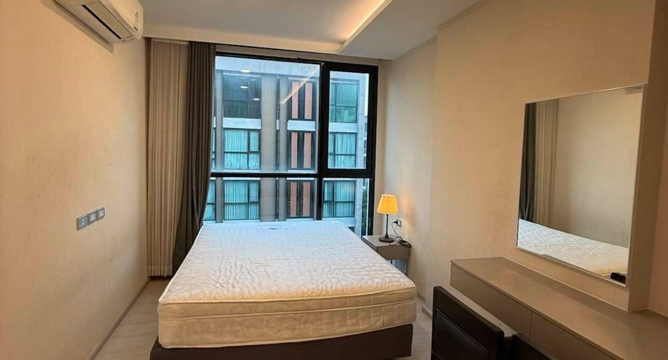 For sale 2 bedrooms condo in Khlong Toei, Bangkok