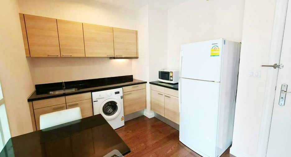 Wohnung zur Miete und zum Kauf mit 1 Zimmer in Pathum Wan, Bangkok