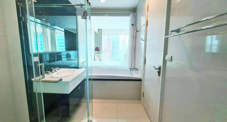 Wohnung zur Miete und zum Kauf mit 1 Zimmer in Pathum Wan, Bangkok
