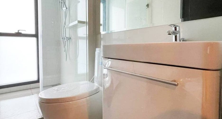 Condo en alquiler y en venta de 2 habitaciones en Ratchathewi, Bangkok