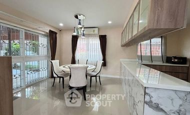 For sale 6 bedrooms house in East Pattaya, Pattaya
