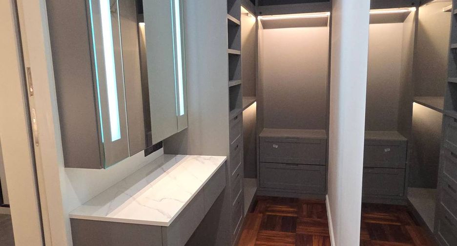 Wohnung zum Kauf mit 1 Zimmer in Khlong Toei, Bangkok