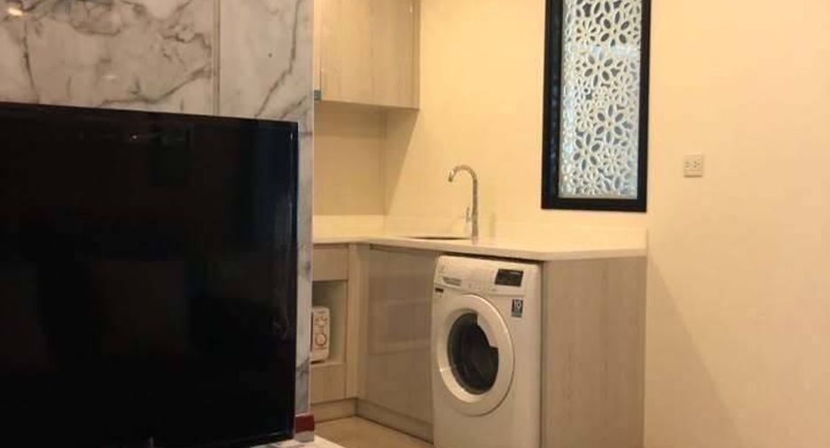 For rent and for sale 1 bed condo in Watthana, Bangkok