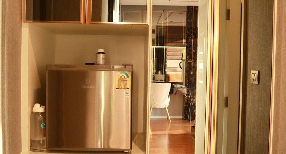 Condo en alquiler y en venta de 1 habitaciones en Sathon, Bangkok