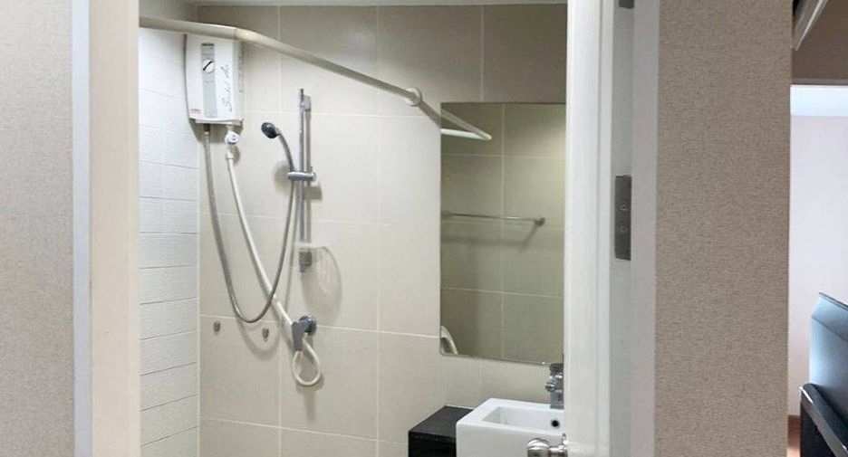 For rent and for sale 1 bed condo in Huai Khwang, Bangkok