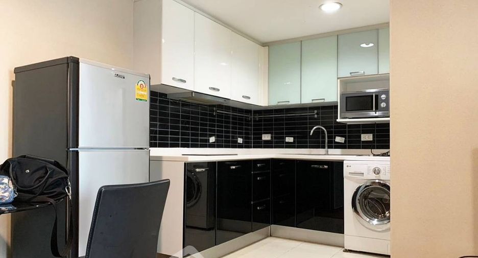For rent and for sale 1 bed condo in Huai Khwang, Bangkok