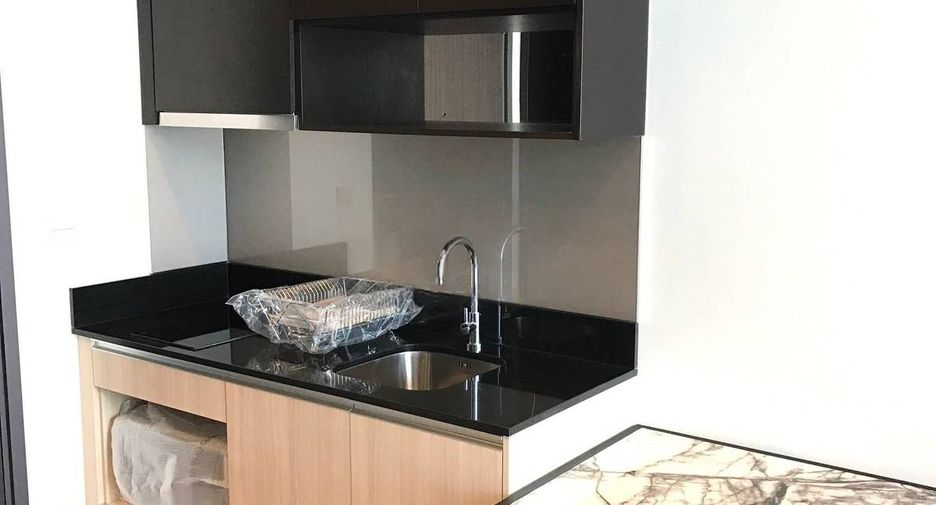 For rent and for sale 1 bed condo in Khlong Toei, Bangkok