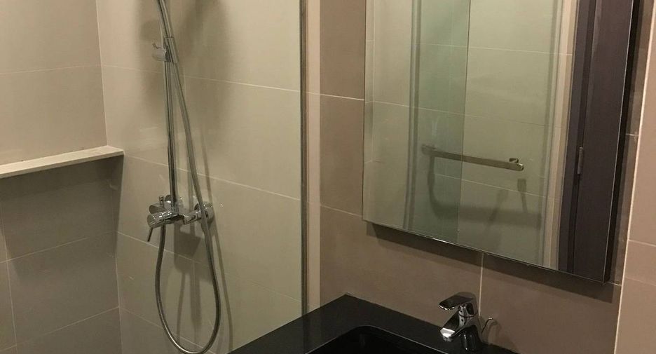 For rent and for sale 1 bed condo in Khlong Toei, Bangkok