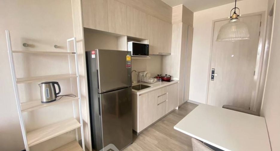 For sale 1 bed condo in Si Racha, Chonburi