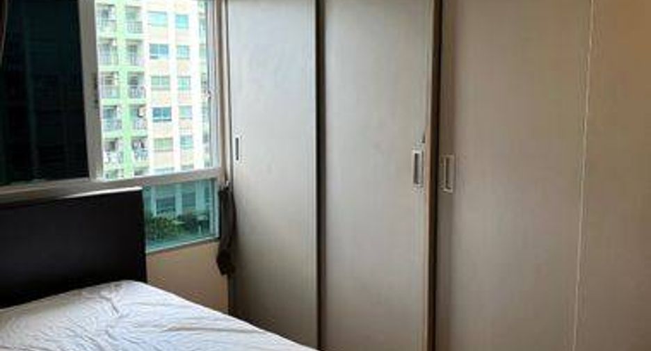 For sale 1 bed condo in Huai Khwang, Bangkok