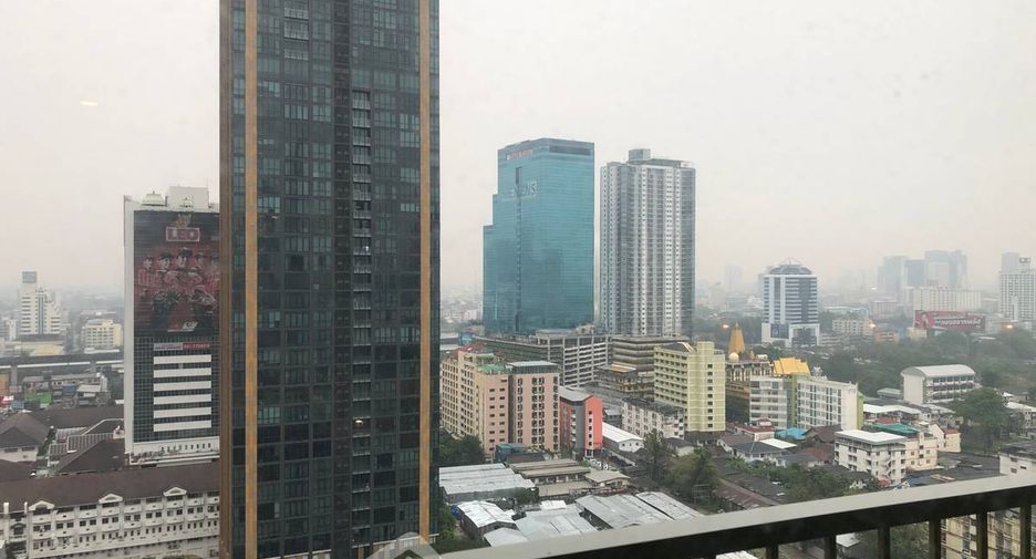 Condo en alquiler y en venta de 1 habitaciones en Watthana, Bangkok