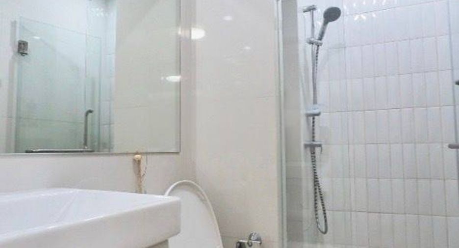 Condo en alquiler y en venta de 2 habitaciones en Watthana, Bangkok