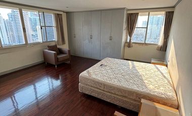 For sale 4 bedrooms condo in Khlong Toei, Bangkok