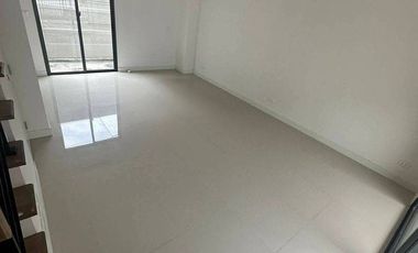 ขาย 3 ห้องนอน ทาวน์เฮ้าส์ ใน ประเวศ, กรุงเทพฯ
