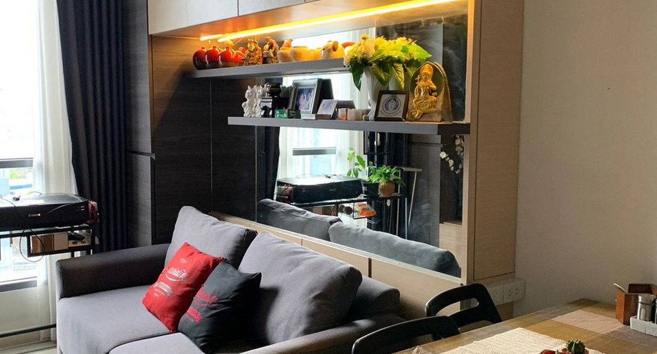 For sale 2 bedrooms condo in Phra Khanong, Bangkok