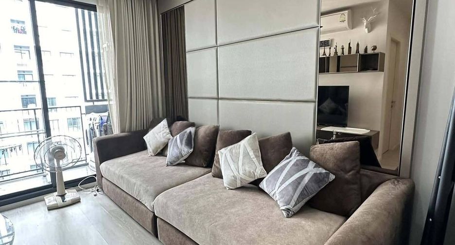 Condo en alquiler y en venta de 2 habitaciones en Huai Khwang, Bangkok