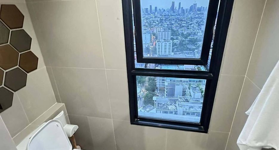 Condo en alquiler y en venta de 2 habitaciones en Huai Khwang, Bangkok