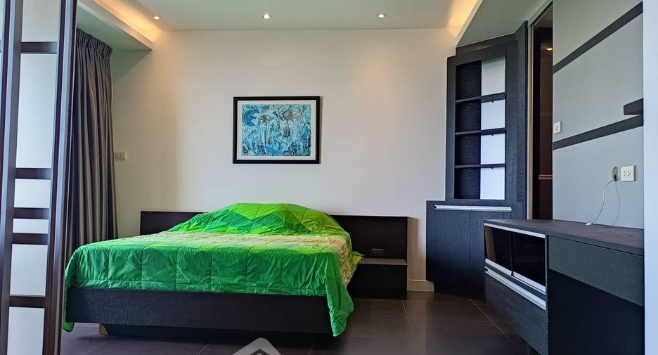 For rent そして for sale 3 ベッドルーム condo in Sattahip, Chonburi