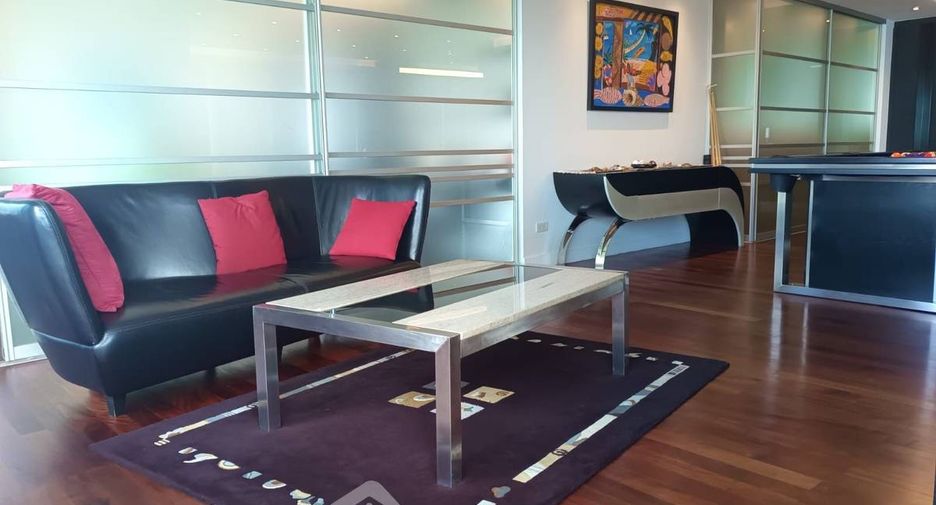 For rent そして for sale 3 ベッドルーム condo in Sattahip, Chonburi