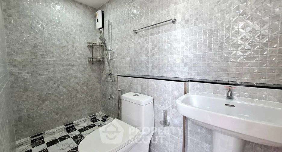 For sale 3 bedrooms condo in Bang Phli, Samut Prakan