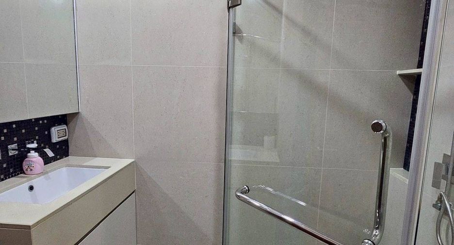 For sale 2 bedrooms condo in Sathon, Bangkok
