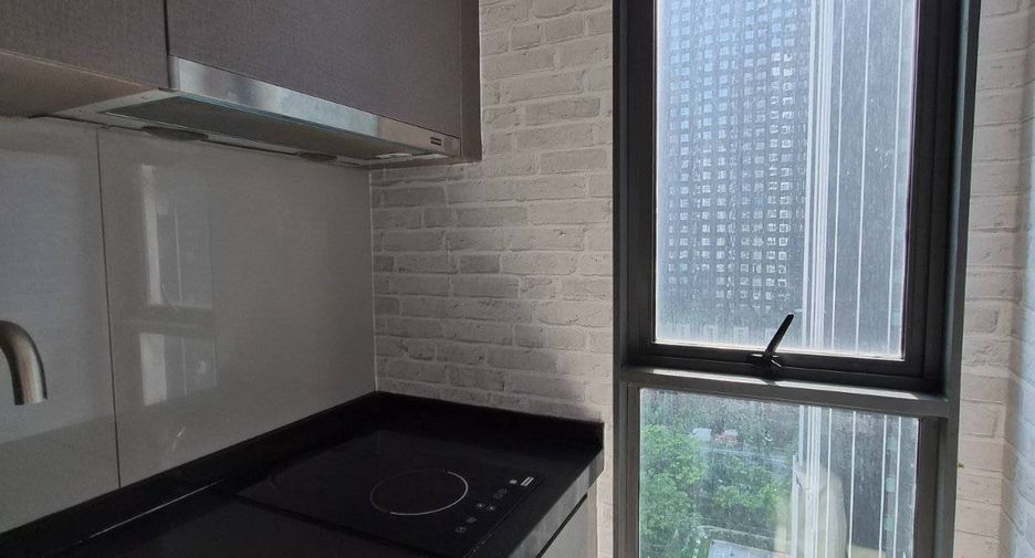 For sale 1 bed condo in Huai Khwang, Bangkok