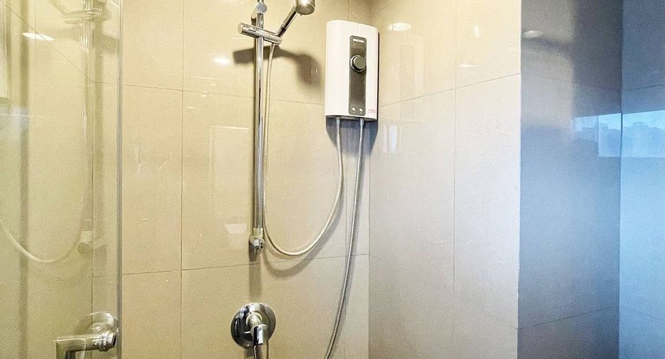 For rent and for sale 2 bedrooms condo in Khlong Toei, Bangkok