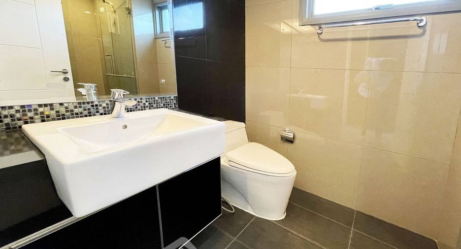 For rent and for sale 2 bedrooms condo in Khlong Toei, Bangkok