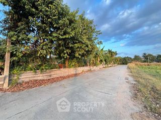 出售 2 卧室 独立屋 在 Si Racha, Chon Buri
