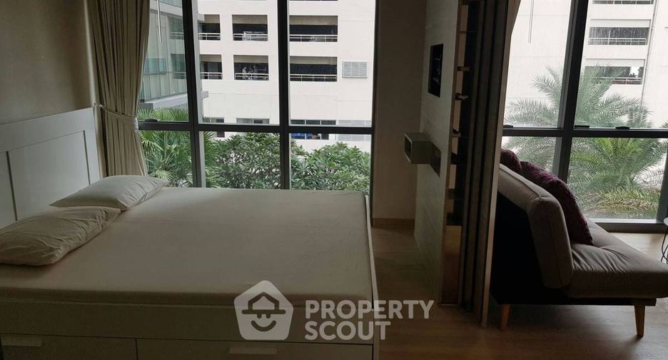 For rent and for sale 1 bed condo in Watthana, Bangkok