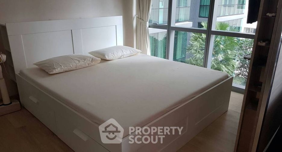 For rent and for sale 1 bed condo in Watthana, Bangkok