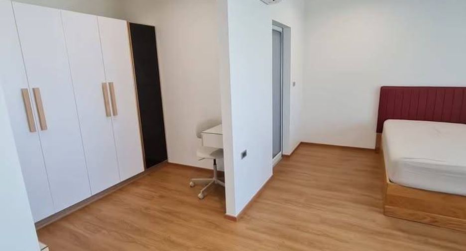 For rent and for sale 5 bedrooms house in Bang Lamung, Chonburi