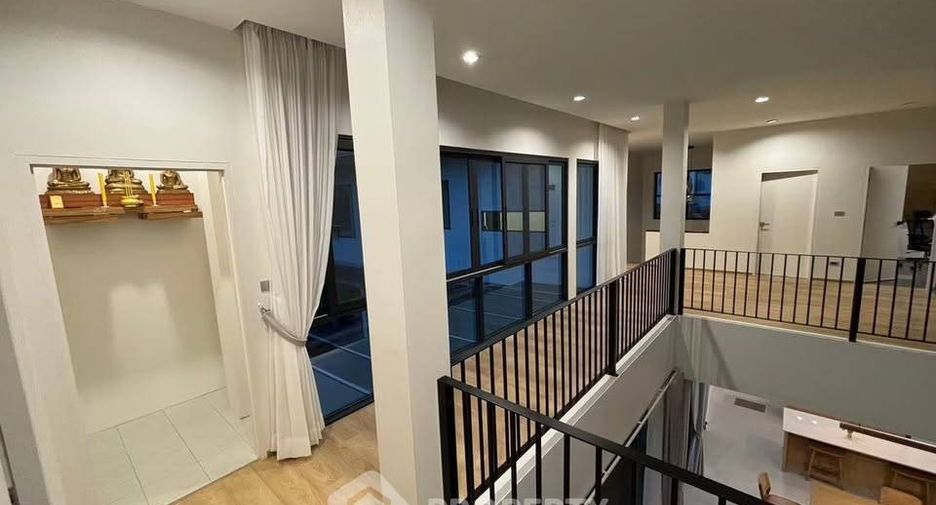 For rent and for sale 5 bedrooms house in Bang Lamung, Chonburi