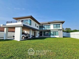 For Rent 5 Bedroom House In Bang Lamung, Chonburi