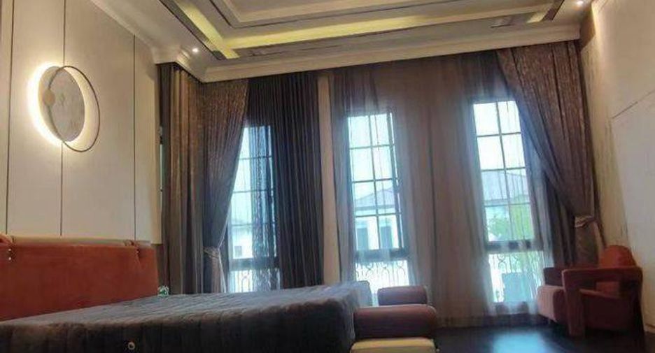 For sale 4 bedrooms house in Suan Luang, Bangkok