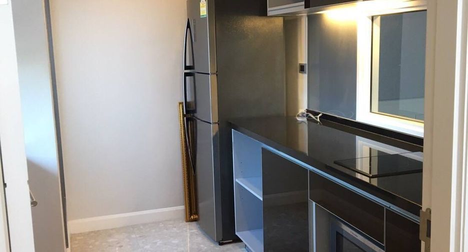 For rent and for sale 2 bedrooms condo in Khlong Toei, Bangkok