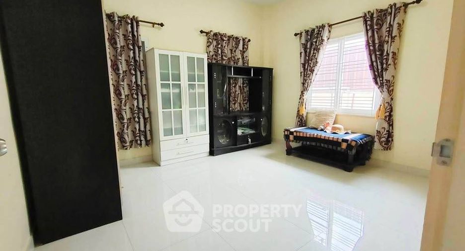 Casa en venta de 3 habitaciones en Sattahip, Pattaya