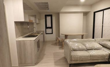 For sale 2 bedrooms condo in Huai Khwang, Bangkok