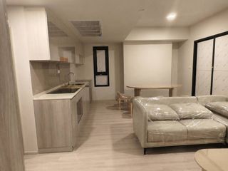 Condo en venta de 2 habitaciones en Huai Khwang, Bangkok