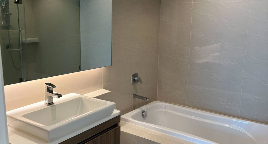 For rent and for sale 2 bedrooms condo in Khlong Toei, Bangkok