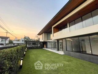 For rent and for sale 5 bedrooms house in Bang Na, Bangkok