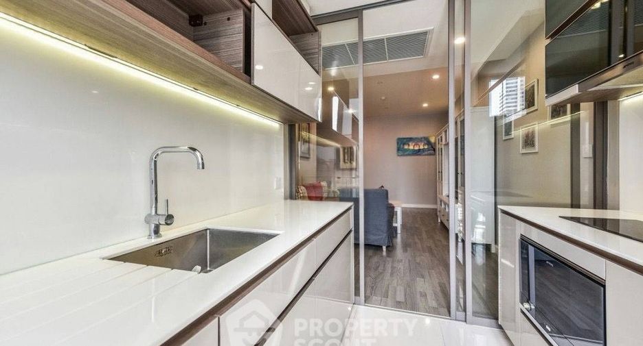 For rent and for sale 1 bed condo in Sathon, Bangkok