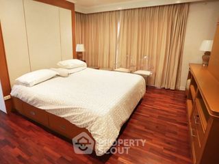 For sale 3 bedrooms condo in Phaya Thai, Bangkok