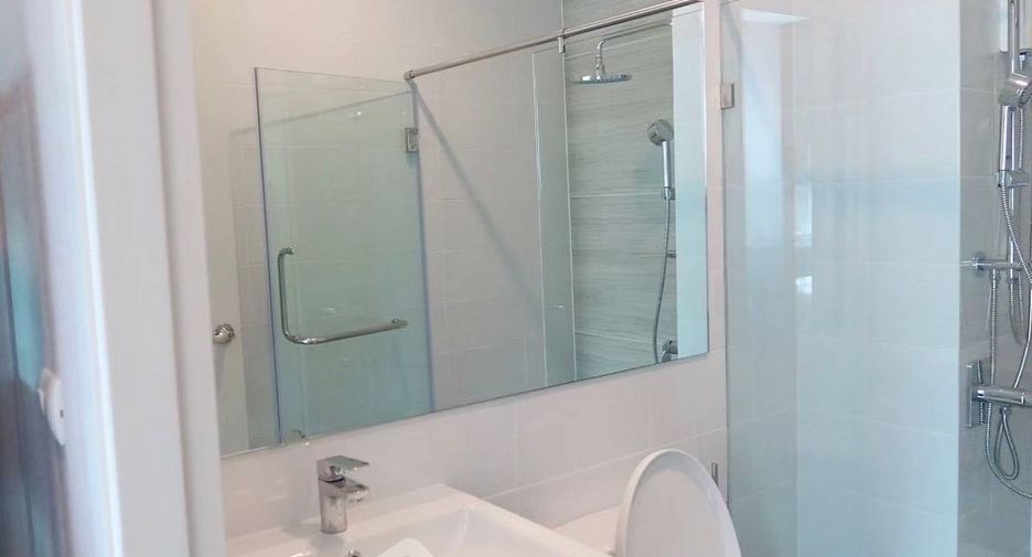 For sale 1 bed condo in Bang Kapi, Bangkok