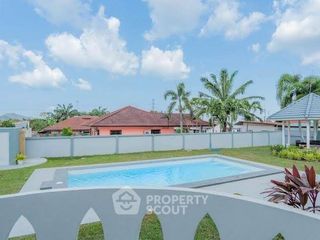 For sale 3 bedrooms house in Bang Saray, Pattaya