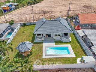 For sale 3 bedrooms house in Bang Saray, Pattaya