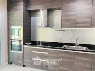 Haus zur Miete und zum Kauf mit 5 Zimmer in Prawet, Bangkok