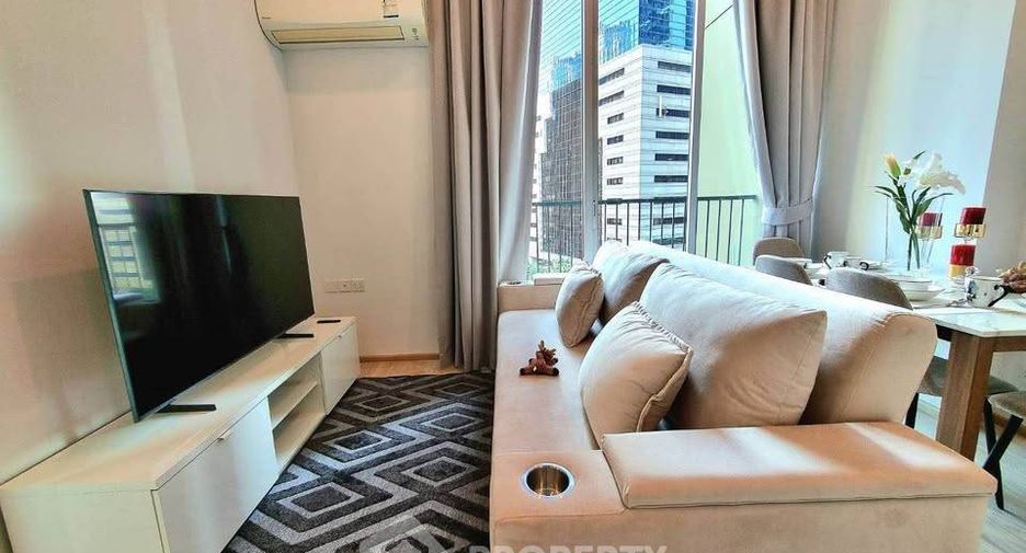 For rent and for sale 2 bedrooms condo in Huai Khwang, Bangkok