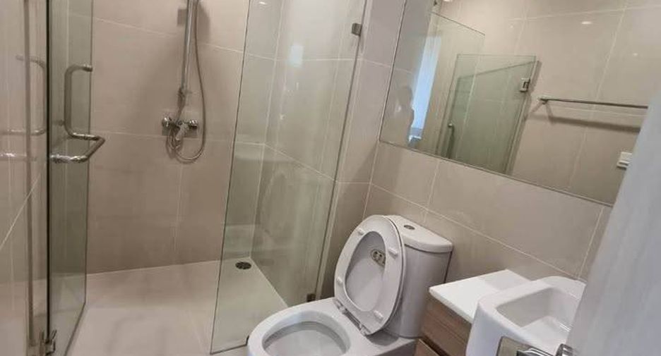 For rent and for sale 2 bedrooms condo in Huai Khwang, Bangkok