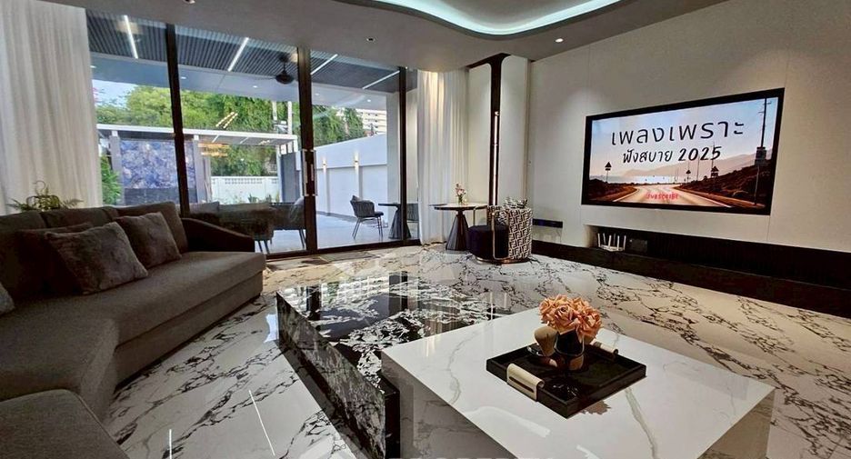 À louer et à vendre 5 chambres villa à Jomtien, Pattaya